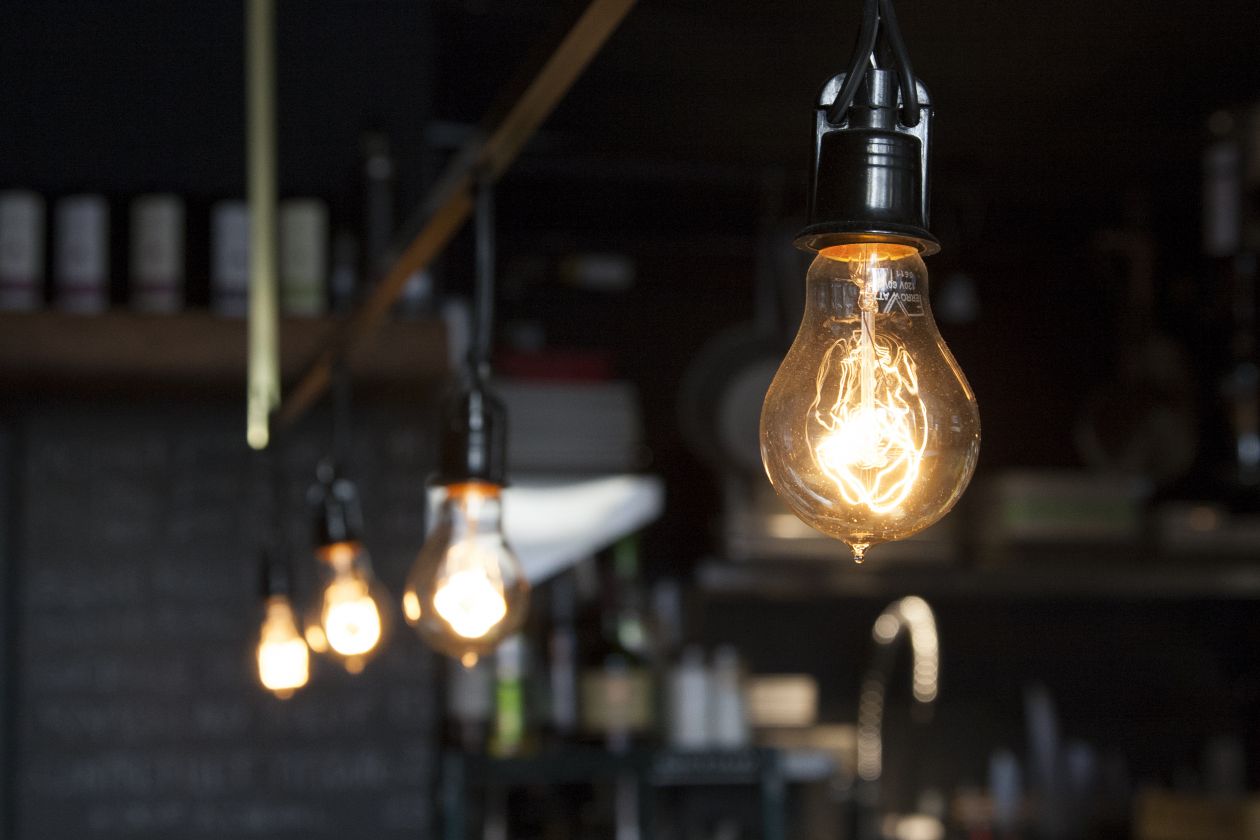 
									Public Domain Images Edison Light Bulb Vintage Coffee Shop Stock Free