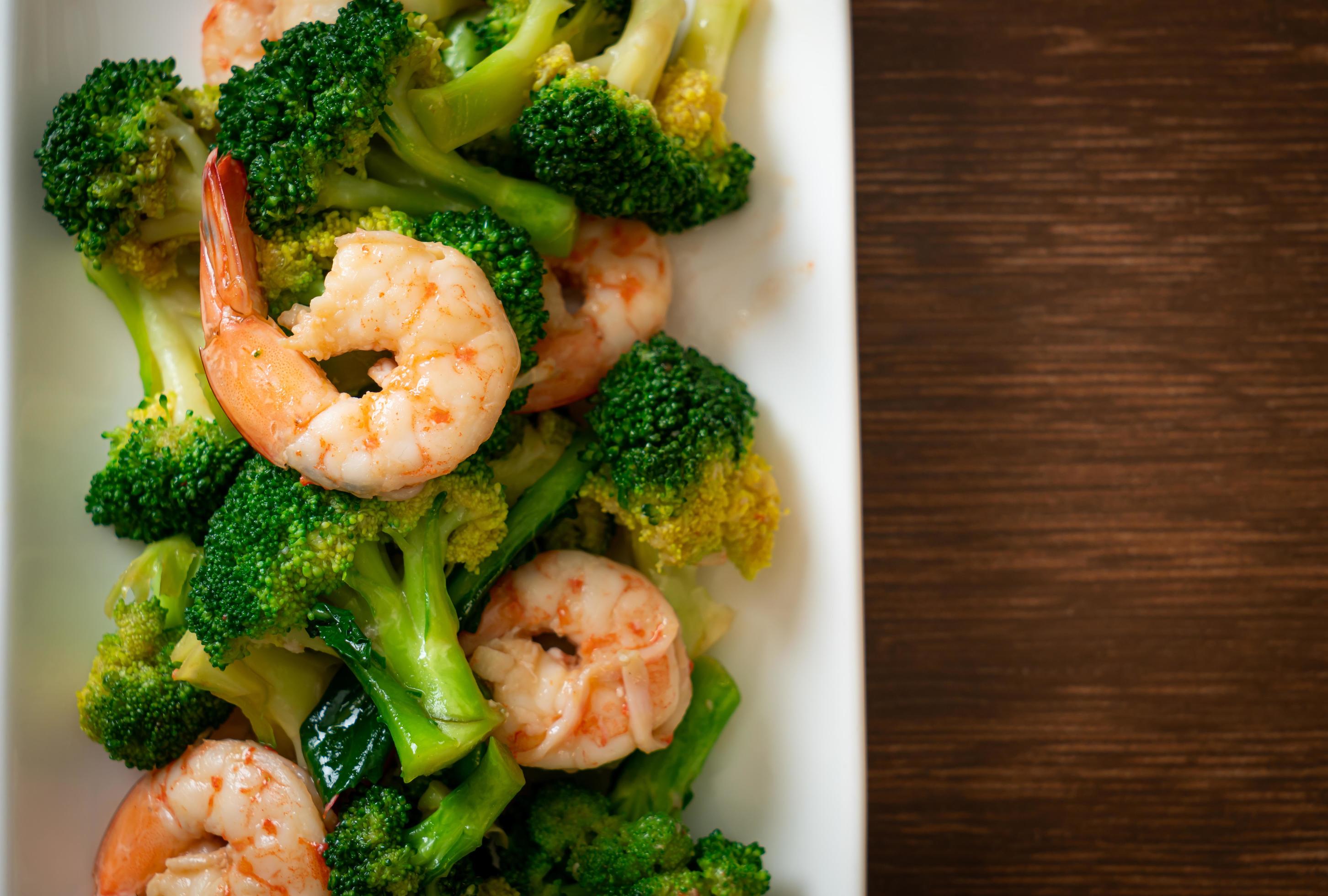 Stir-fried broccoli with shrimp – homemade food style Stock Free