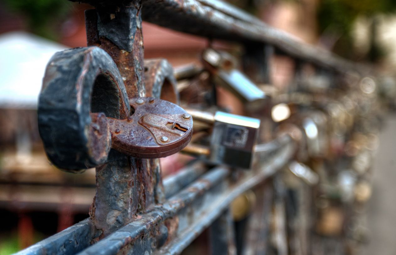 Locks on a bridge Stock Free