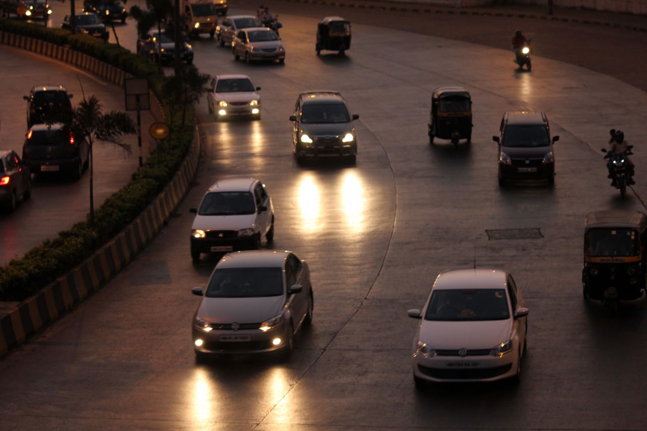 Mumbai Roads Stock Free