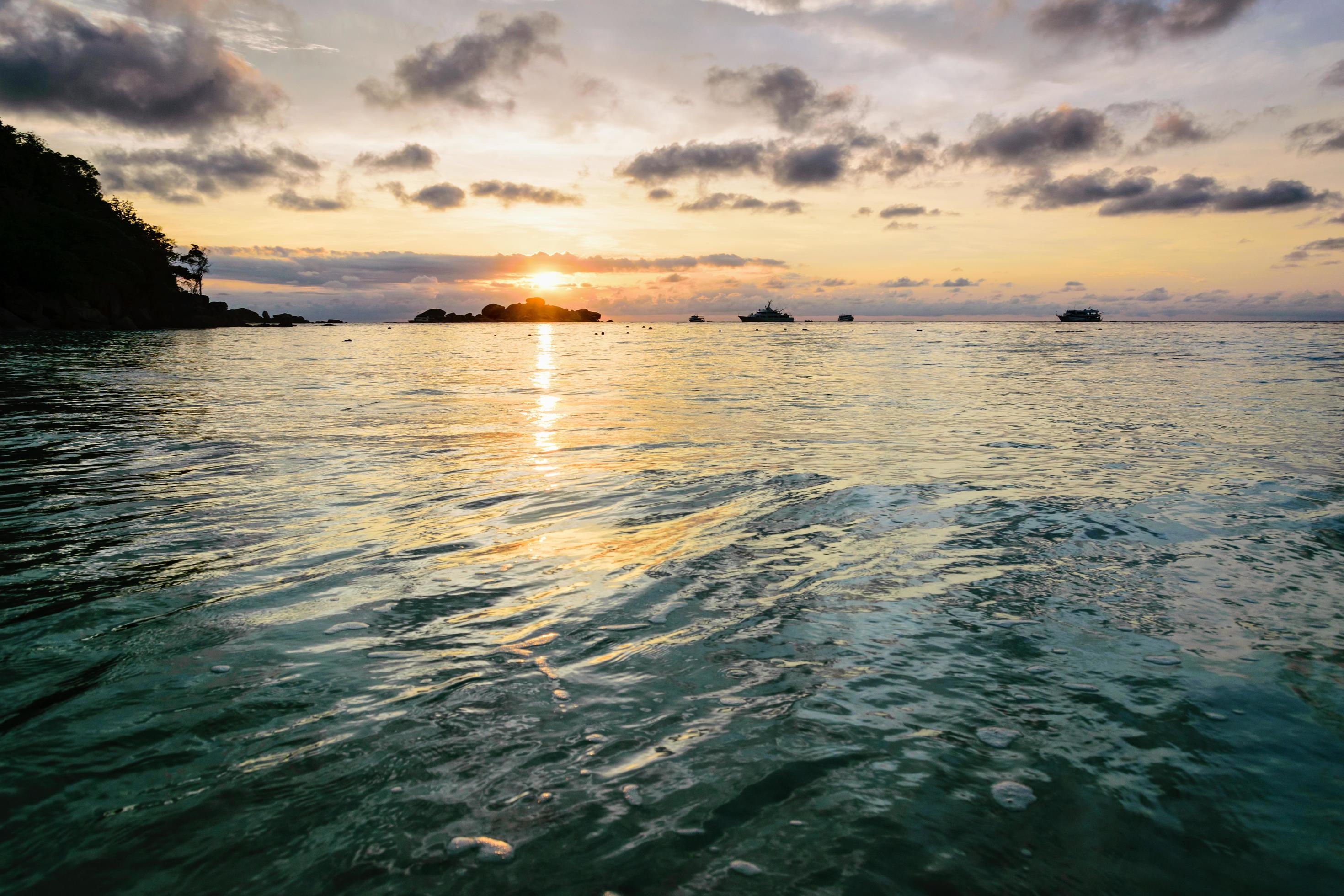 Sunrise at Mu Koh Similan, Thailand Stock Free