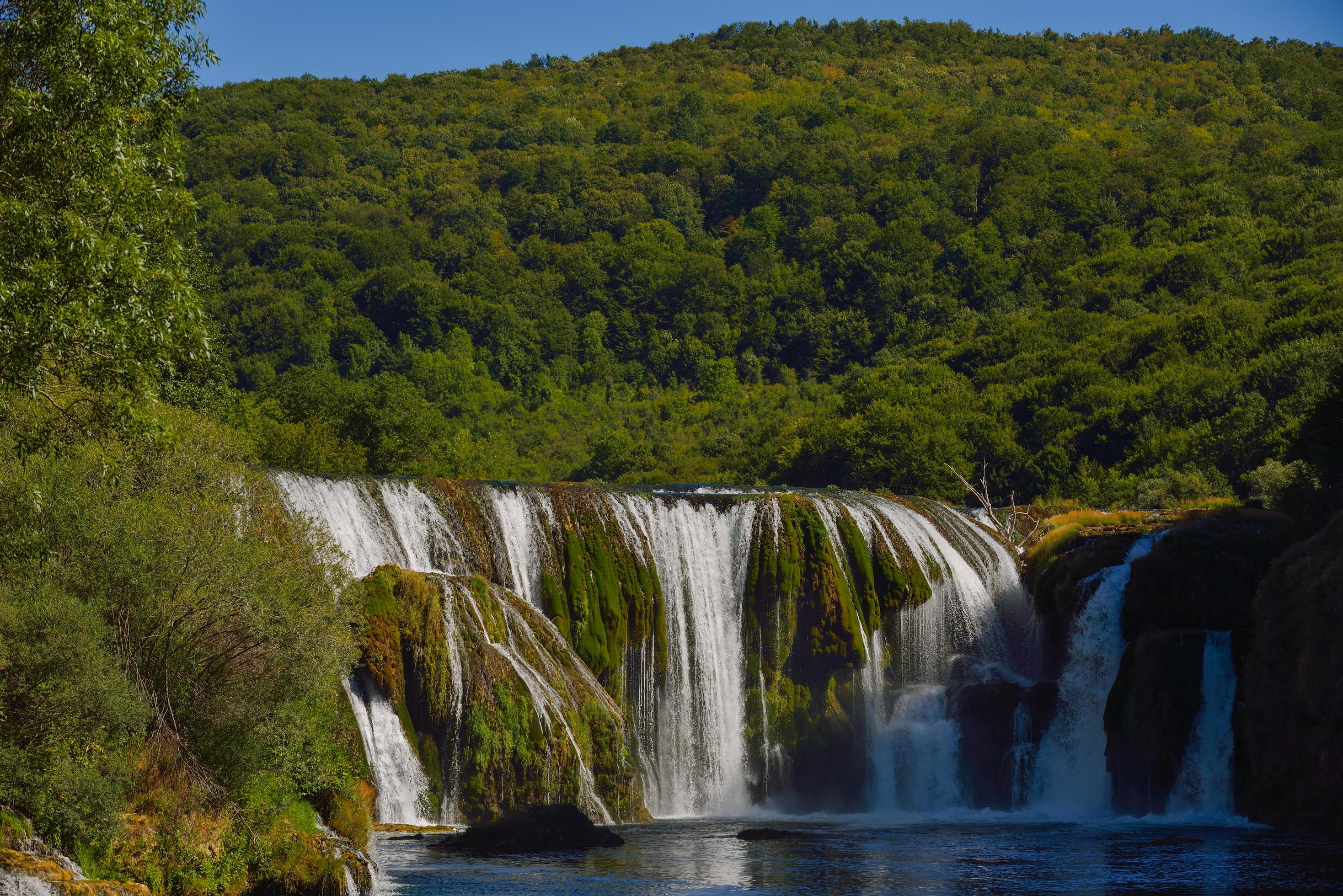 View of a waterfall Stock Free