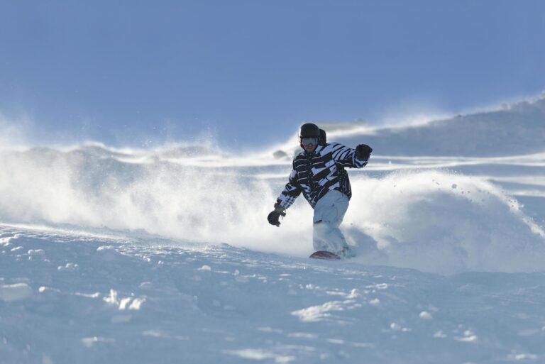 freestyle-snowboarder-jump-and-ride-free-photo